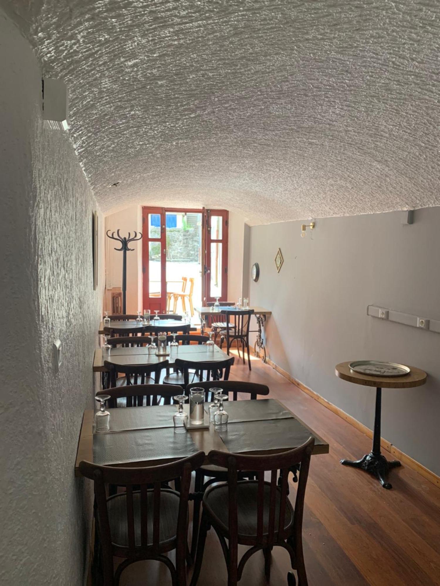 Café du commerce Genolhac Extérieur photo