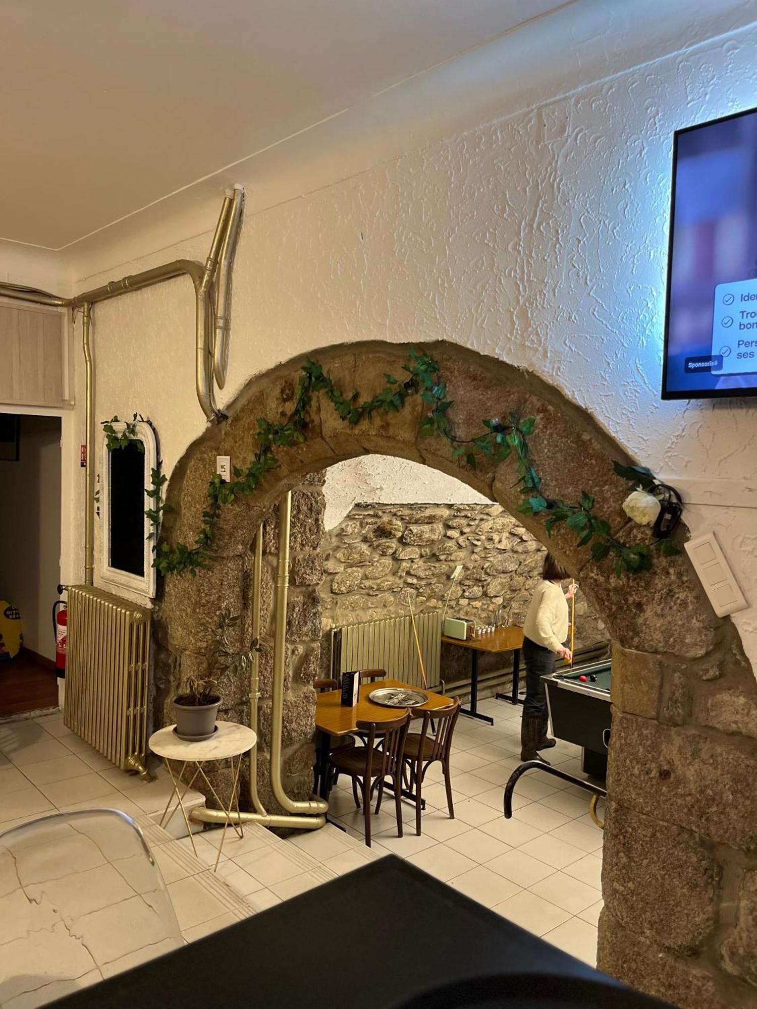 Café du commerce Genolhac Extérieur photo